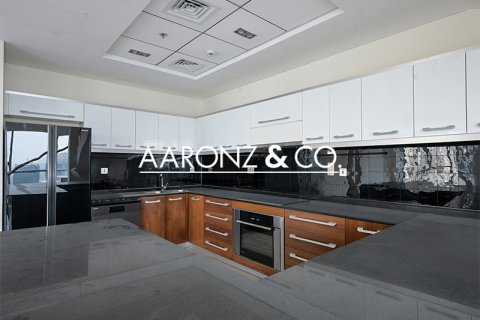 פנטהאוס להשכרה ב Dubai Marina, Dubai, איחוד האמירויות  5 חדרי שינה, 345.5 מ"ר, מספר 641253 - תמונה 15