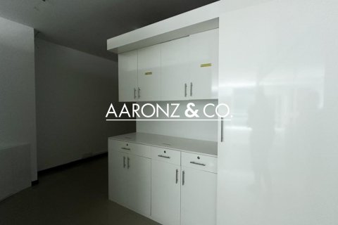 Office til salg i Business Bay, Dubai, UAE 145.8 kvm № 641255 - foto 10