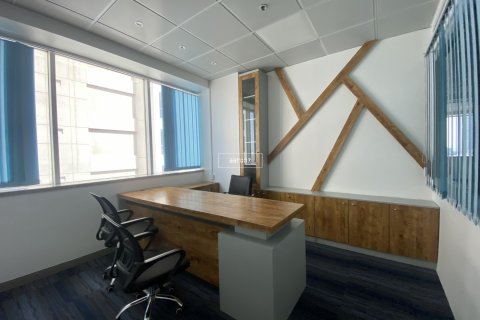 Oficiu de închiriat în Sheikh Zayed Road, Dubai, EAU 178.9 mp.  №641257 - poză 8