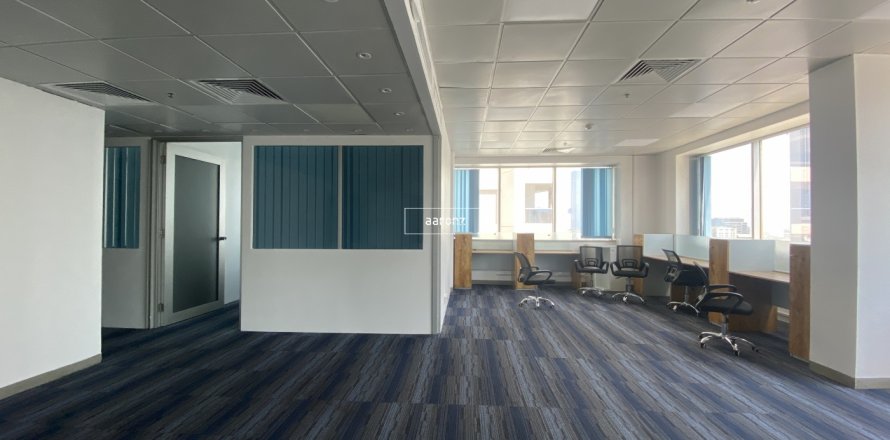 Oficiu în Sheikh Zayed Road, Dubai, EAU 178.9 mp. №641257