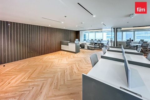 Zyrë në Dubai, Emiratet e Bashkuara Arabe 153.4 m2. № 668950 - Foto 15