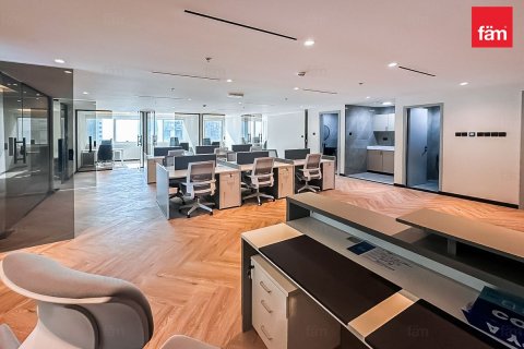 Zyrë në Dubai, Emiratet e Bashkuara Arabe 153.4 m2. № 668950 - Foto 5
