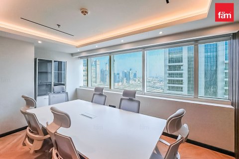 Zyrë në Dubai, Emiratet e Bashkuara Arabe 153.4 m2. № 668950 - Foto 14