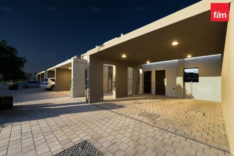 Dubai, संयुक्त अरब अमीरात में विला, 3 बेडरूम, 164.5 वर्ग मीटर, संख्या 668951 - फ़ोटो 2