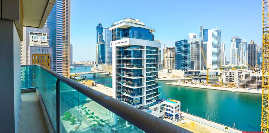 Apartman u gradu Business Bay, Dubai, UAE 4 spavaće sobe, 201.8 m2 Br. 289995