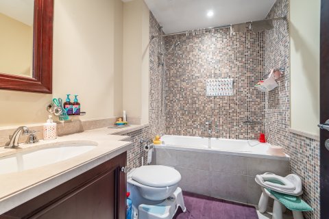 דירה למכירה ב Downtown Dubai (Downtown Burj Dubai), Dubai, איחוד האמירויות 2 חדרי שינה, 119 מ"ר, מספר 739648 - תמונה 15