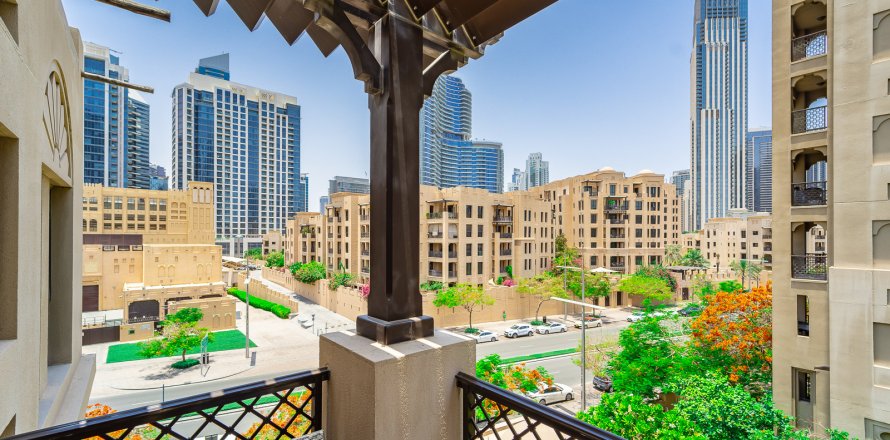 דירה ב Downtown Dubai (Downtown Burj Dubai), Dubai, איחוד האמירויות 2 חדרי שינה, 119 מ"ר מספר 739648