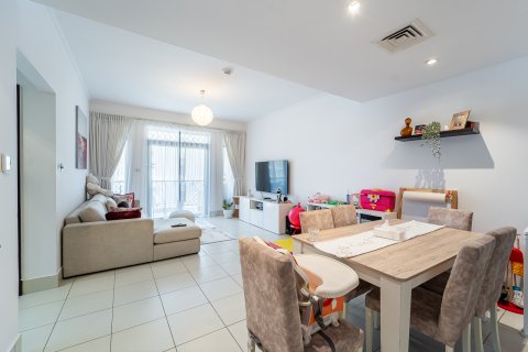 דירה למכירה ב Downtown Dubai (Downtown Burj Dubai), Dubai, איחוד האמירויות 2 חדרי שינה, 119 מ"ר, מספר 739648 - תמונה 2