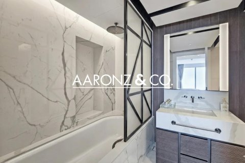 Jumeirah Lake Towers, Dubai, संयुक्त अरब अमीरात में अपार्टमेंट, 1 बेडरूम, 74.6 वर्ग मीटर, संख्या 670711 - फ़ोटो 10