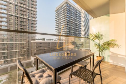 Apartment in Dubai Harbour, Dubai, UAE 1 bedroom, 68 sq.m. № 699355 - photo 12