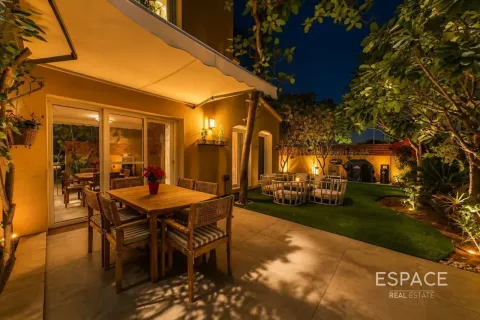 Vila u gradu Arabian Ranches, Dubai, UAE 3 spavaće sobe, 214 m2 Br. 737983 - Slika 1