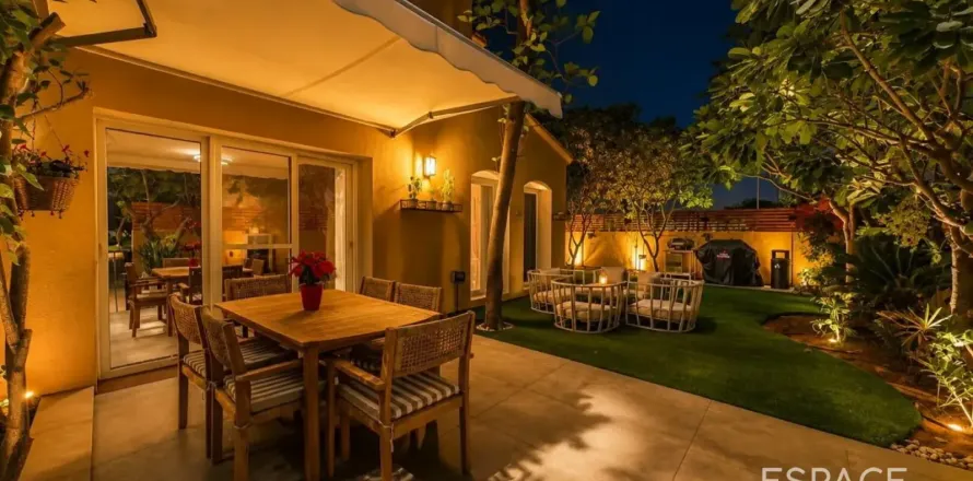 Vila u gradu Arabian Ranches, Dubai, UAE 3 spavaće sobe, 214 m2 Br. 737983