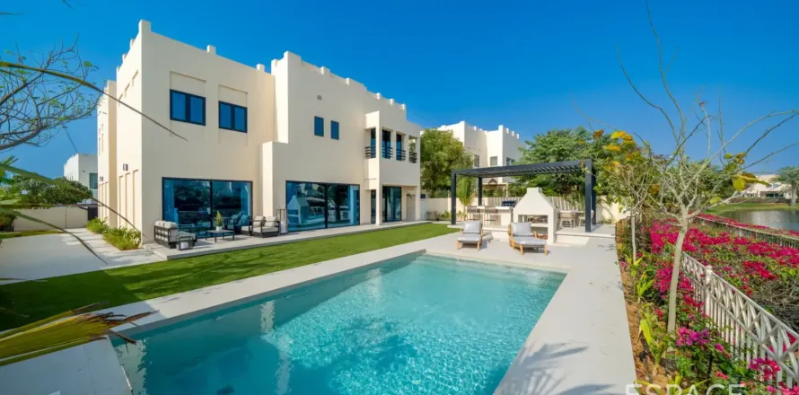 Vila di Meadows, Dubai, UAE 5 bilik tidur, 465 meter persegi № 737986