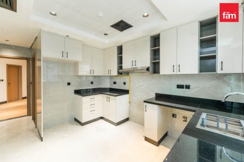 Apartment in Dubai, UAE 3 bedrooms, 221.3 sq.m. № 713582 - photo 6