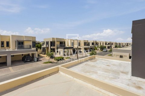Vila u Dubai Hills Estate, Dubai, UAE 5 spavaćih soba, 285.4 m2 Br. 762471 - fotografija 18