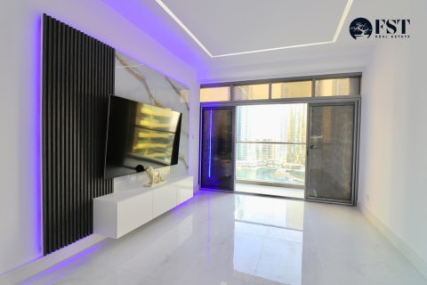 Apartment in Jumeirah Lake Towers, Dubai, UAE 1 bedroom, 63.4 sq.m. № 563636 - photo 18