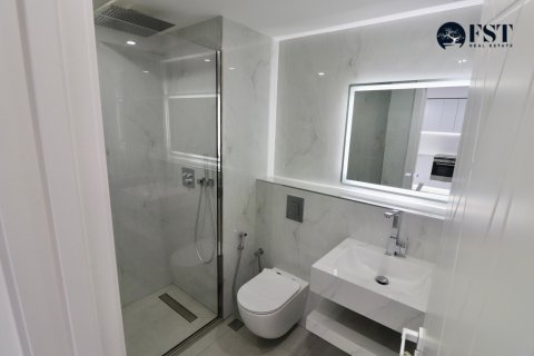 Apartment in Jumeirah Lake Towers, Dubai, UAE 1 bedroom, 63.4 sq.m. № 563636 - photo 14