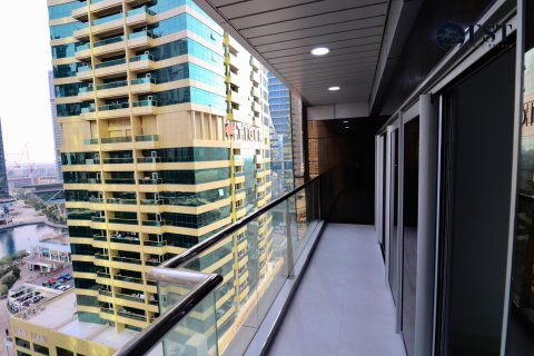 Apartment in Jumeirah Lake Towers, Dubai, UAE 1 bedroom, 63.4 sq.m. № 563636 - photo 11
