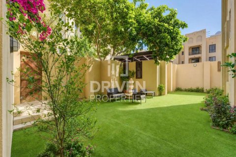 Apartament w Downtown Dubai (Downtown Burj Dubai), Dubai, ZEA 2 sypialnie, 232.54 mkw. nr 741789