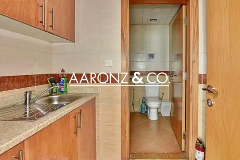 Kancelarija u Jumeirah Lake Towers, Dubai, UAE 179 m2 Br. 680094 - fotografija 9