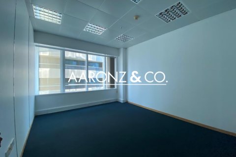 Kancelarija u Sheikh Zayed Road, Dubai, UAE 186 m2 Br. 680095 - fotografija 11