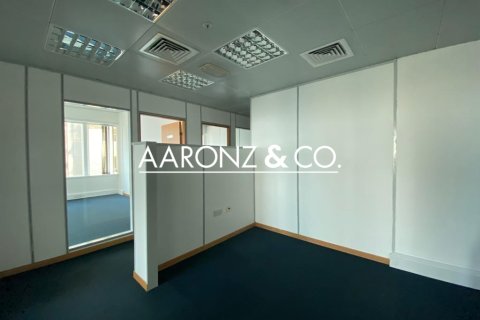 Kancelarija u Sheikh Zayed Road, Dubai, UAE 186 m2 Br. 680095 - fotografija 9