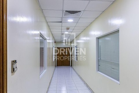 Noliktava Jebel Ali, Dubaijā, AAE 4897 m2 Nr. 680096 - attēls 1