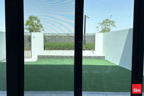 Villa itt: Dubai, EAE, 3 hálószoba, 152.1 m², azonosító: 648012 - fénykép 9