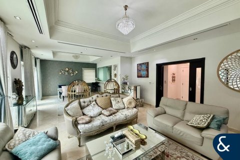 Villa à vendre à  Al Furjan, Dubai, EAU 4 chambres, 444 m2 № 697628 - photo 2