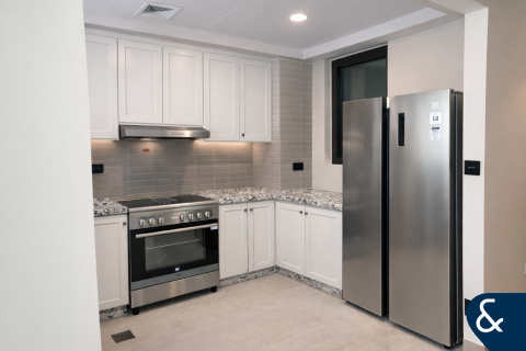 Damac Lagoons, Dubai, संयुक्त अरब अमीरात में टाउनहाउस, 4 बेडरूम, 212 वर्ग मीटर, संख्या 697630 - फ़ोटो 6