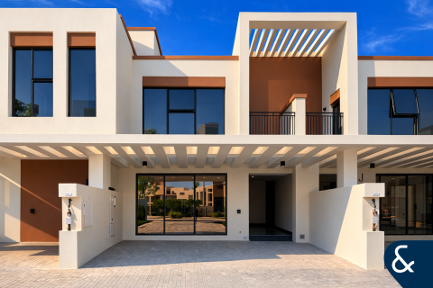 Таунхаус в Damac Lagoons, Дубай, ОАЭ 4 спальни, 212м2 № 697630