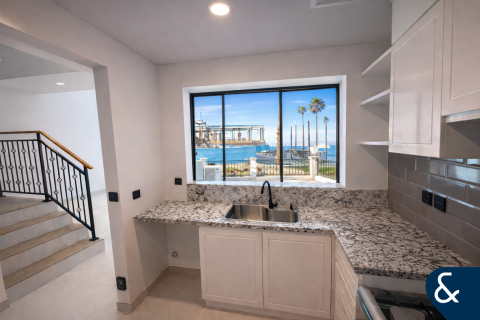 Damac Lagoons, Dubai, संयुक्त अरब अमीरात में टाउनहाउस, 4 बेडरूम, 212 वर्ग मीटर, संख्या 697630 - फ़ोटो 5