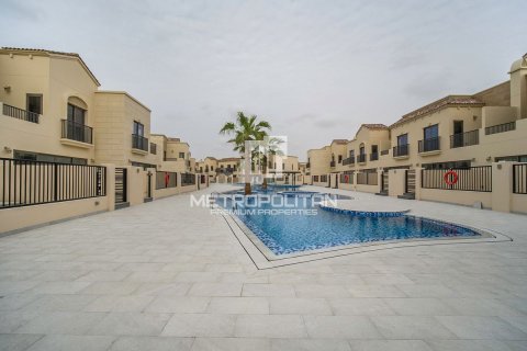 Řadový dům v Jumeirah Golf Estates, Dubai, SAE 3 ložnice, 162 m² Č.: 663192 - fotografie 10