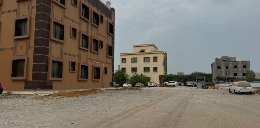Maa asukohaga Ras Al Khaimah, AÜE: 625 m² Nr 730724