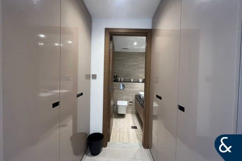 Appartement te koop in Business Bay, Dubai, VAE 2 slaapkamers, 172 vr.m., nr 670925 - foto 9