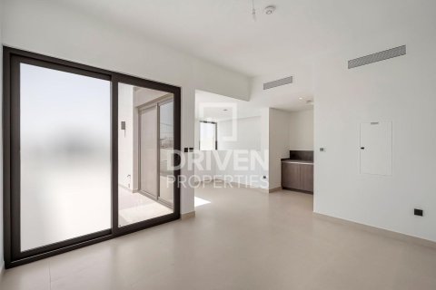 Tilal Al Ghaf, Dubai, UAE의 임대용 타운하우스 침실 4개, 219제곱미터 번호 655404 - 사진 1