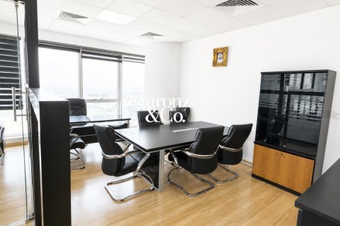 Bureau à louer à Business Bay, Dubai, EAU 87 m2 № 739401 - photo 10