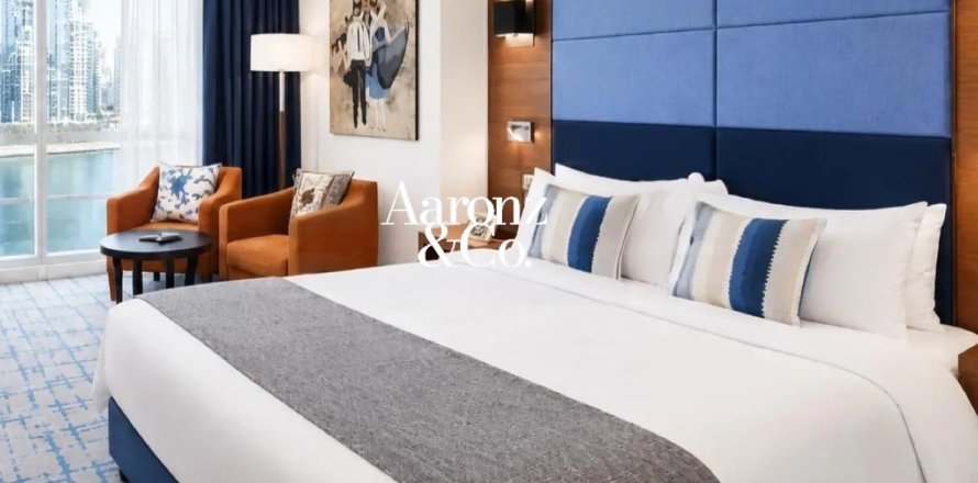 Hotel Apartment in Jumeirah Lake Towers, Dubai, UAE 1 room, 34 sq.m. № 739404