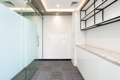 Bureau à louer à Business Bay, Dubai, EAU 269 m2 № 739400 - photo 9
