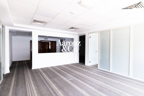 Bureau à louer à Al Quoz, Dubai, EAU 104 m2 № 739398 - photo 4