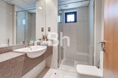 Vila v Nadd Al Sheba, Dubai, SAE 4 spálne, 468 m2 č. 642698 - Fotografia 14