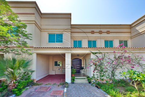 Abu Dhabi, BAE’de satılık вилла 2 yatak odası, 172 m&sup2; No 662948 - fotoğraf 1