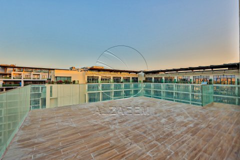 پنت هاوس برای اجاره در Masdar City، Abu Dhabi، امارات متحده عربی 3 خوابه ، 190 متر مربع ، شماره 662966 - تصویر 2