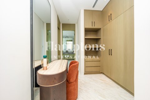Apartament de închiriat în Downtown Dubai (Downtown Burj Dubai), Dubai, EAU 4 dormitoare, 492.39983545 mp. №662527 - poză 15