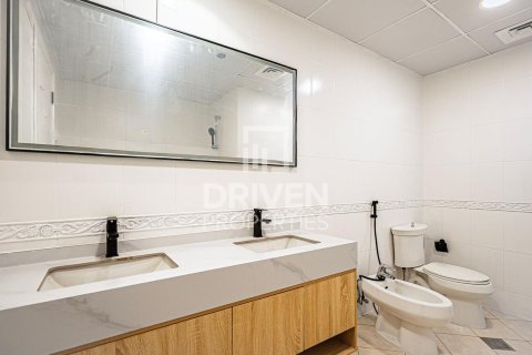 شقة للبيع في Motor City، دبي، الإمارات العربية المتحدة 3 غرفة نوم ، 231 متر مربع ، رقم 682943 - صورة 19