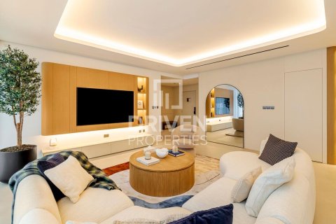 City Walk, Dubai, UAE의 판매용 아파트 침실 3개, 216제곱미터 번호 682651 - 사진 6