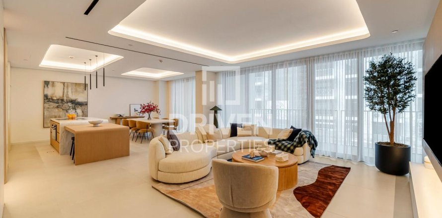 City Walk, Dubai, UAE의 아파트 침실 3개, 216제곱미터 번호 682651