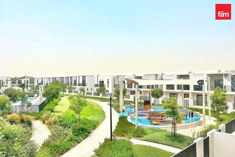 טאונהאוס ב Dubai, איחוד האמירויות 3 חדרי שינה, 141 מ