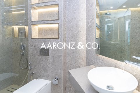 Lakás itt: Dubai Marina, EAE, 2 hálószoba, 111 m², azonosító: 685643 - fénykép 10