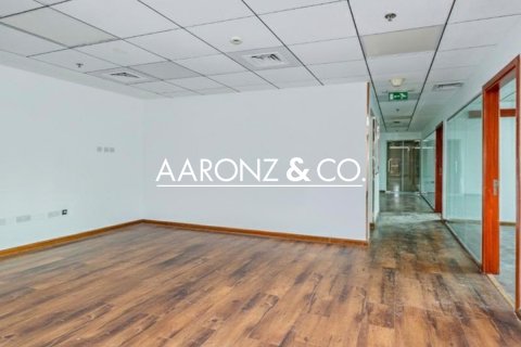 Oficiu de închiriat în Business Bay, Dubai, EAU 129 mp. №685646 - poză 3